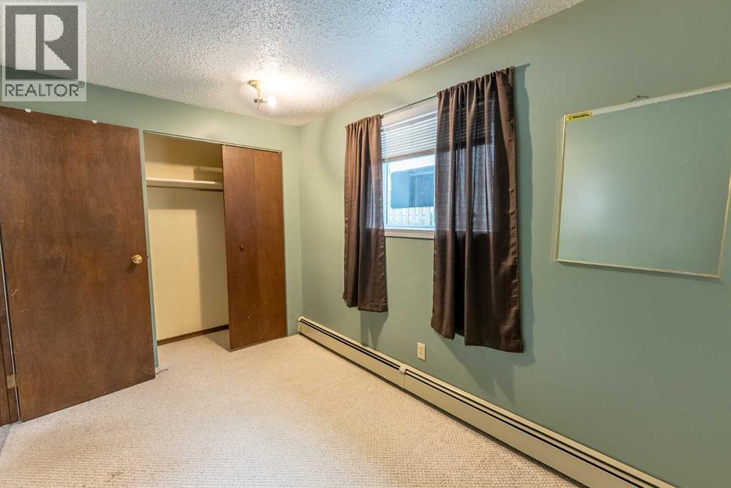 4904 51 Avenue - 22