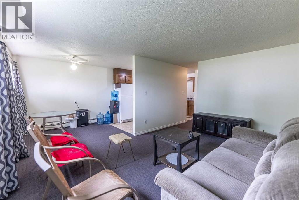 4904 51 Avenue - 46