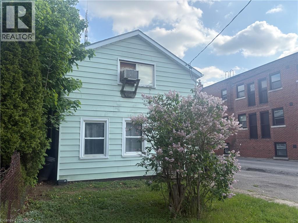 13 SHERIDAN Street - 2
