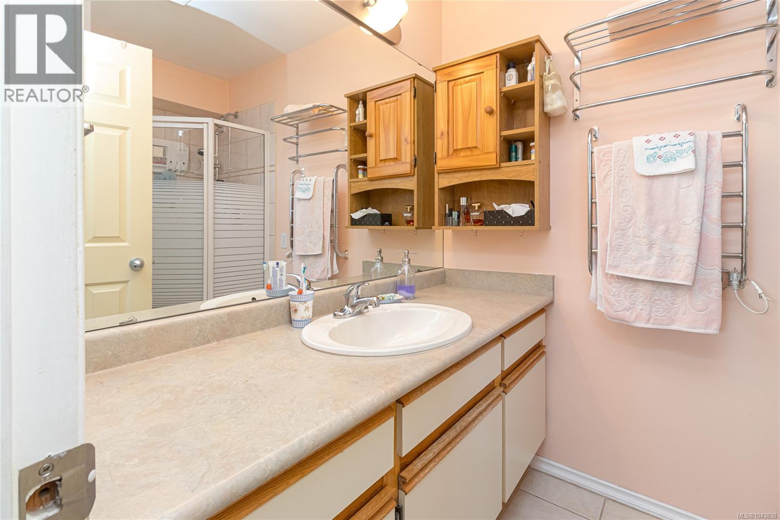  7453 Veyaness Road, Central Saanich
