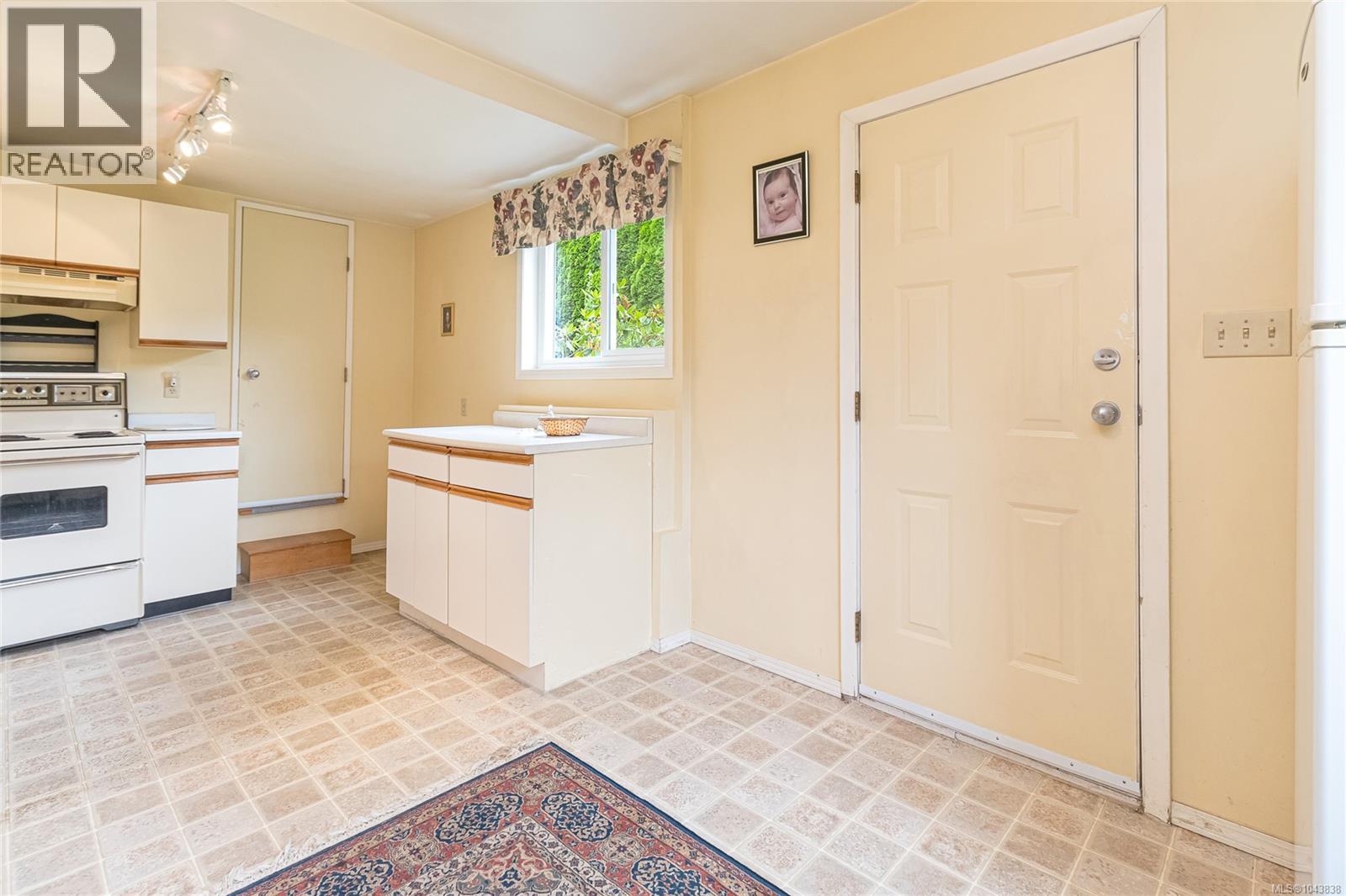  7453 Veyaness Road, Central Saanich