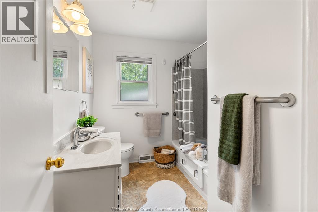 34 Melrose AVENUE - 26