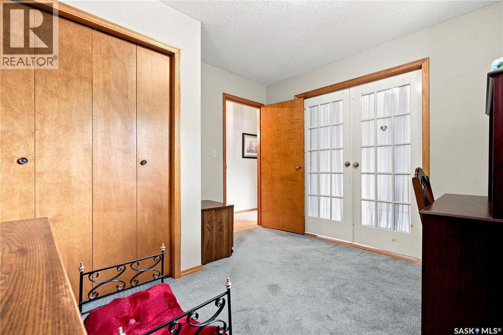 429 Montreal AVENUE S - 21
