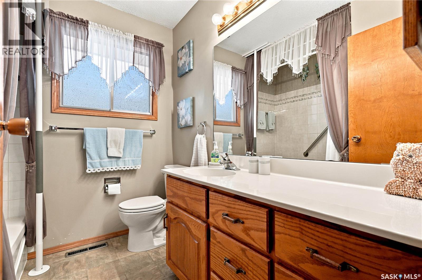429 Montreal AVENUE S - 26