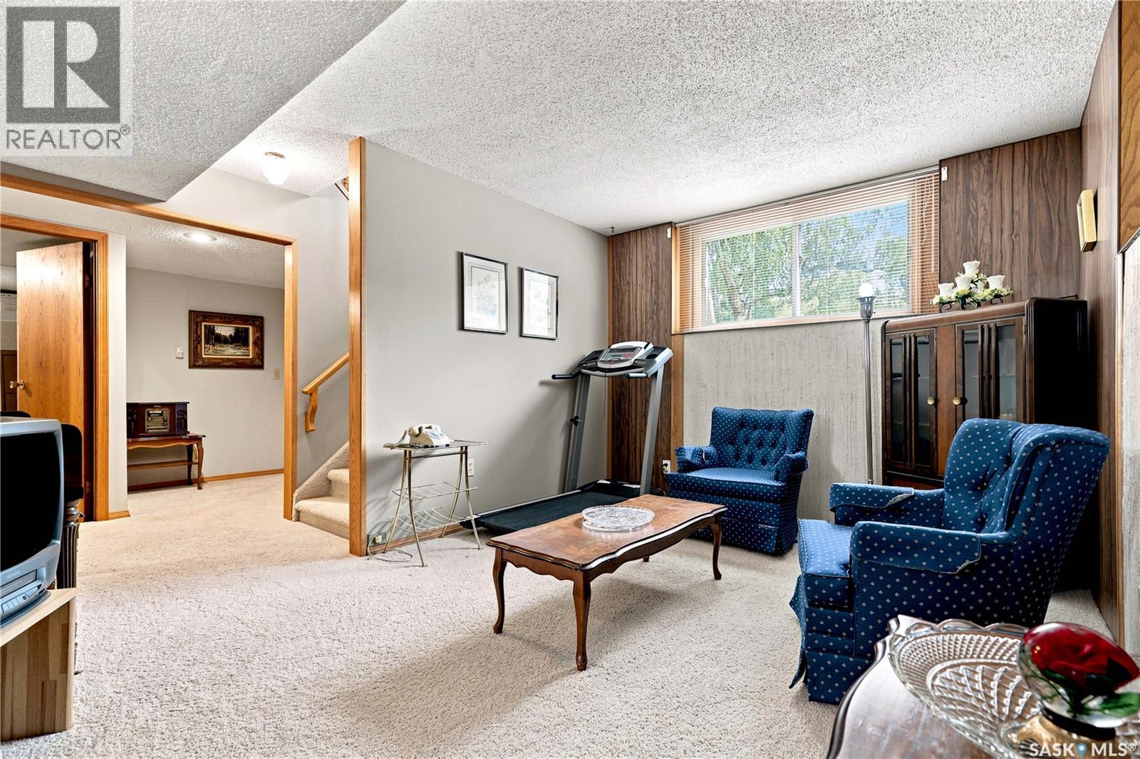429 Montreal AVENUE S - 31