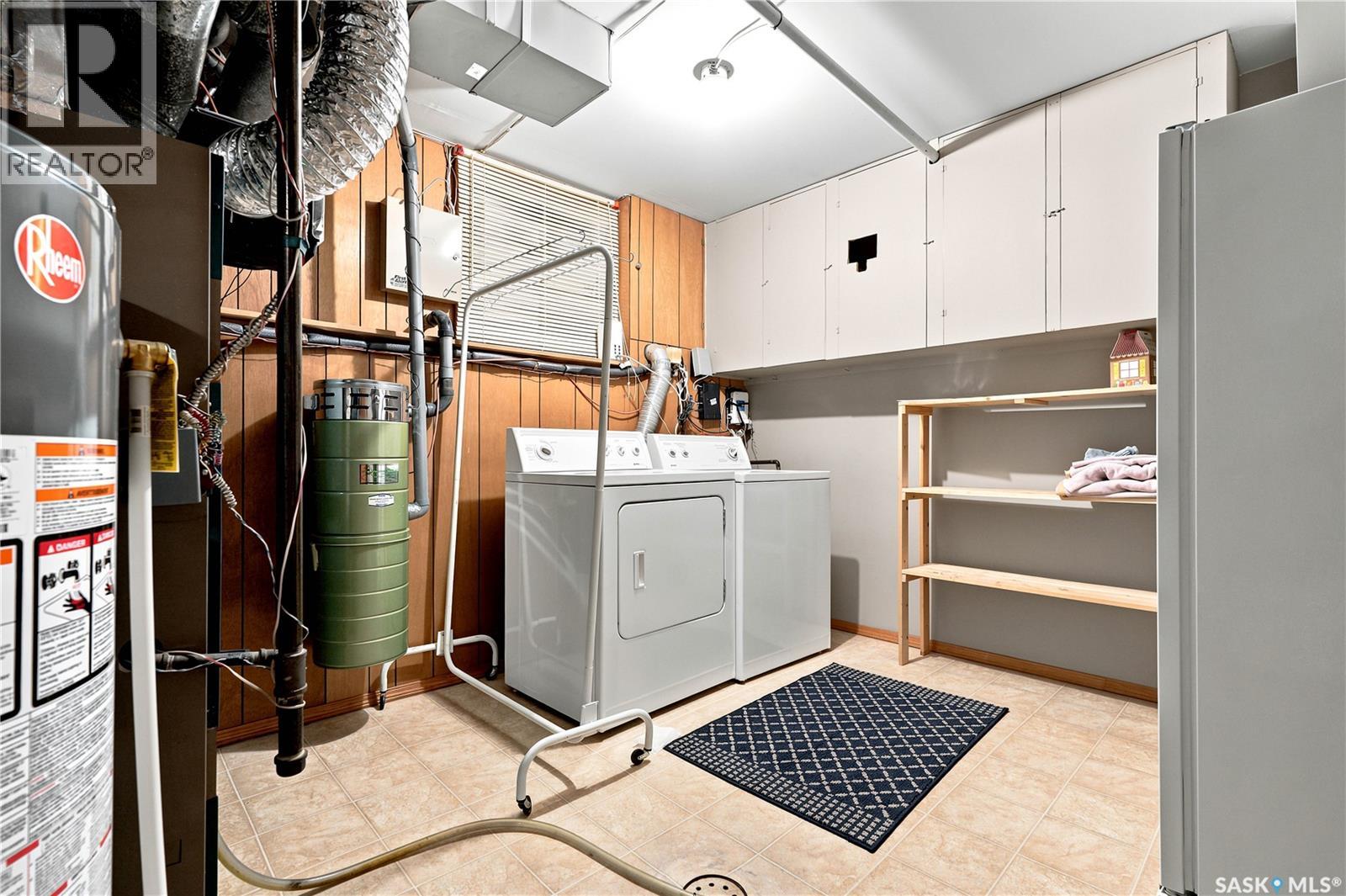429 Montreal AVENUE S - 43