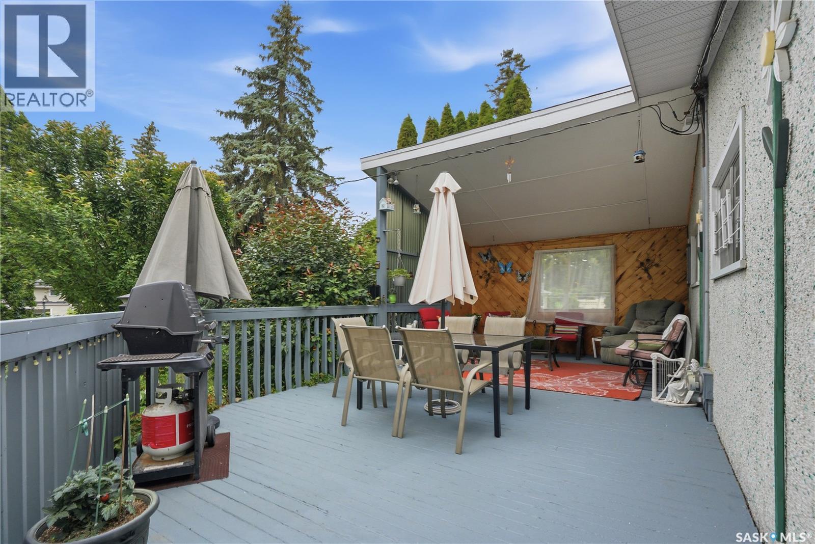 429 Montreal AVENUE S - 45