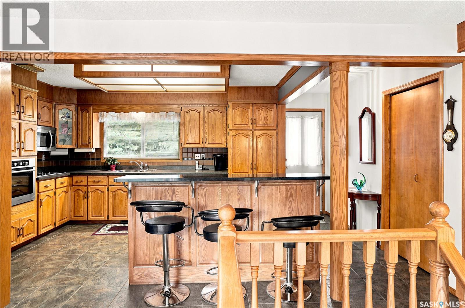 429 Montreal AVENUE S - 6