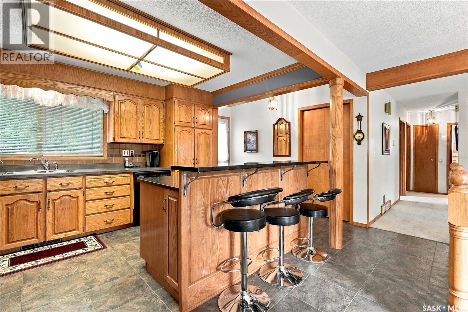 429 Montreal AVENUE S - 8