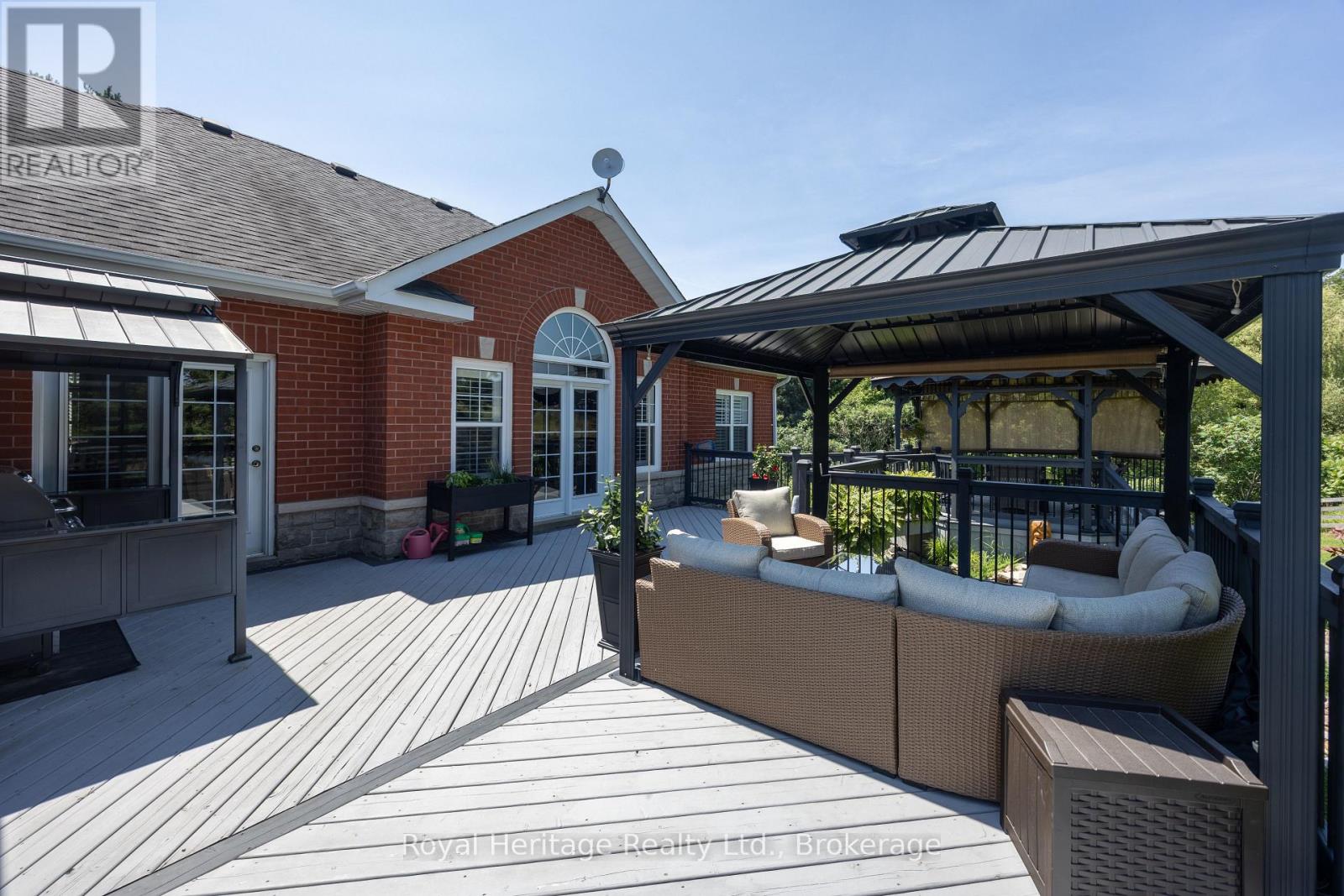 465 CHALK LAKE ROAD - 36