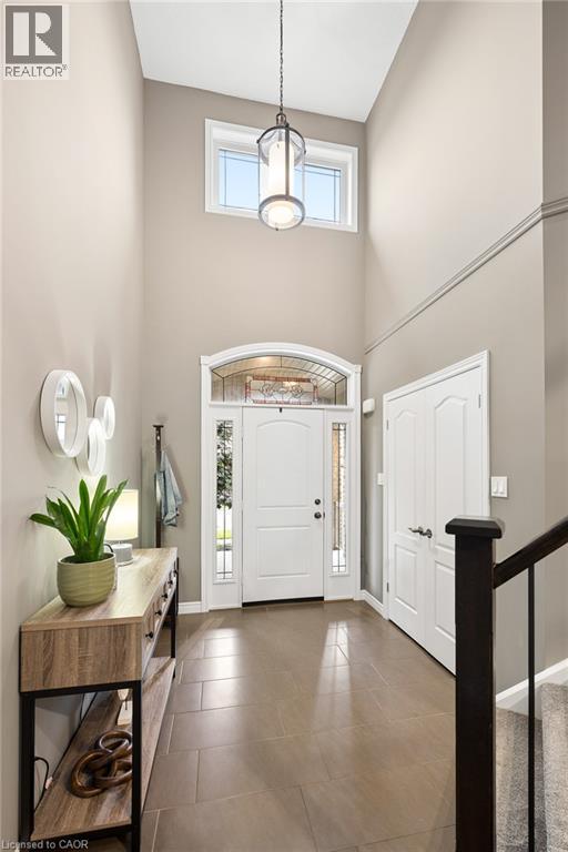 142 MAPLECREST Drive - Image 5