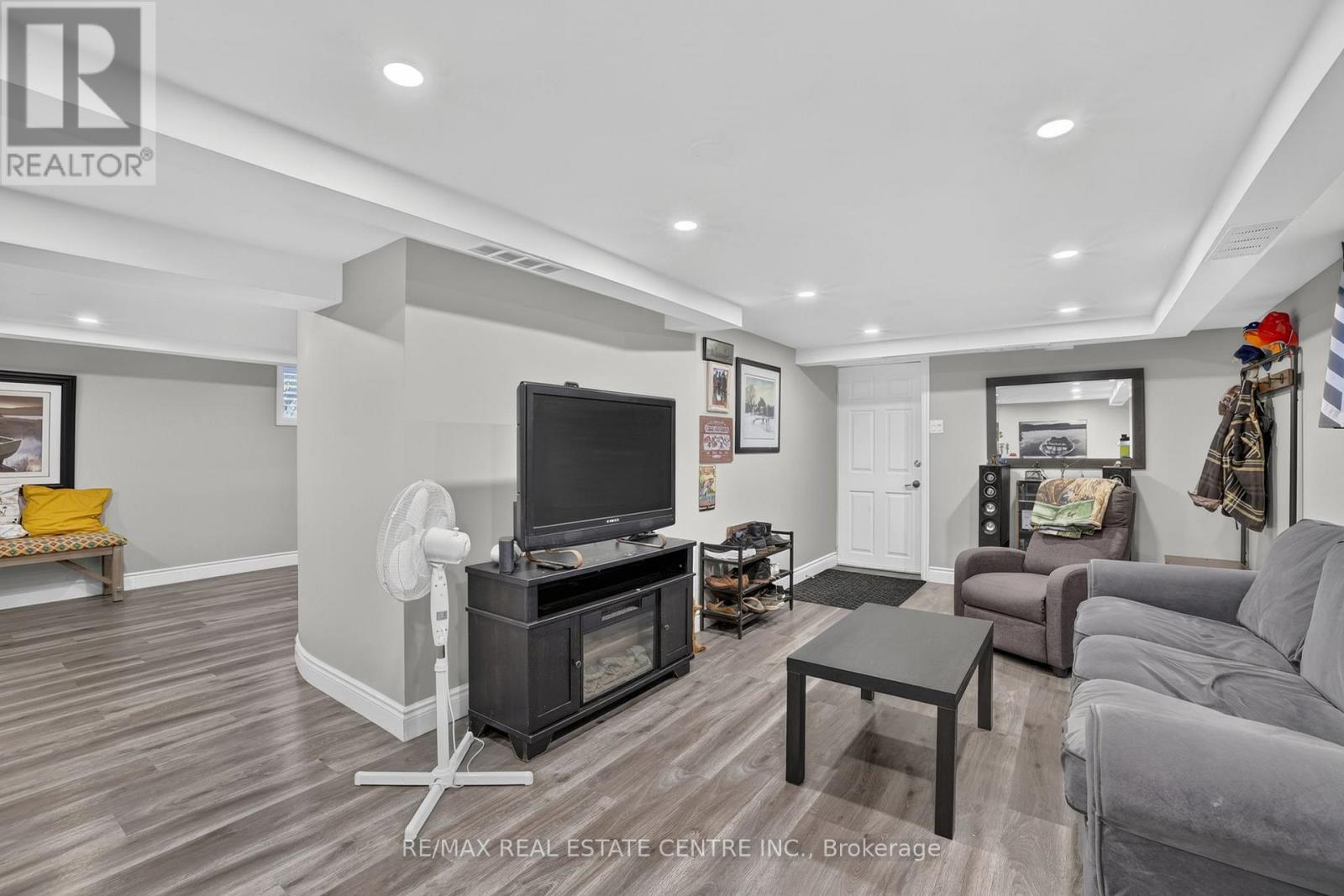 12429 WOLSELEY STREET - 23