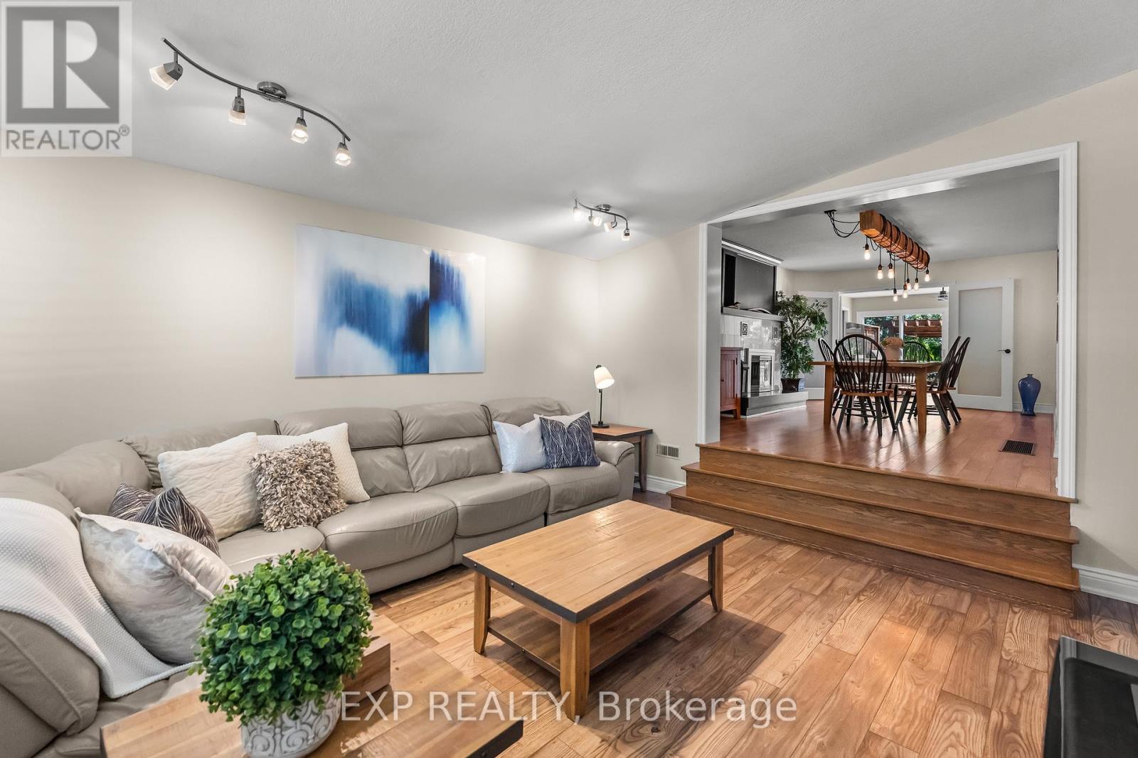 9 STELLA STREET - 8