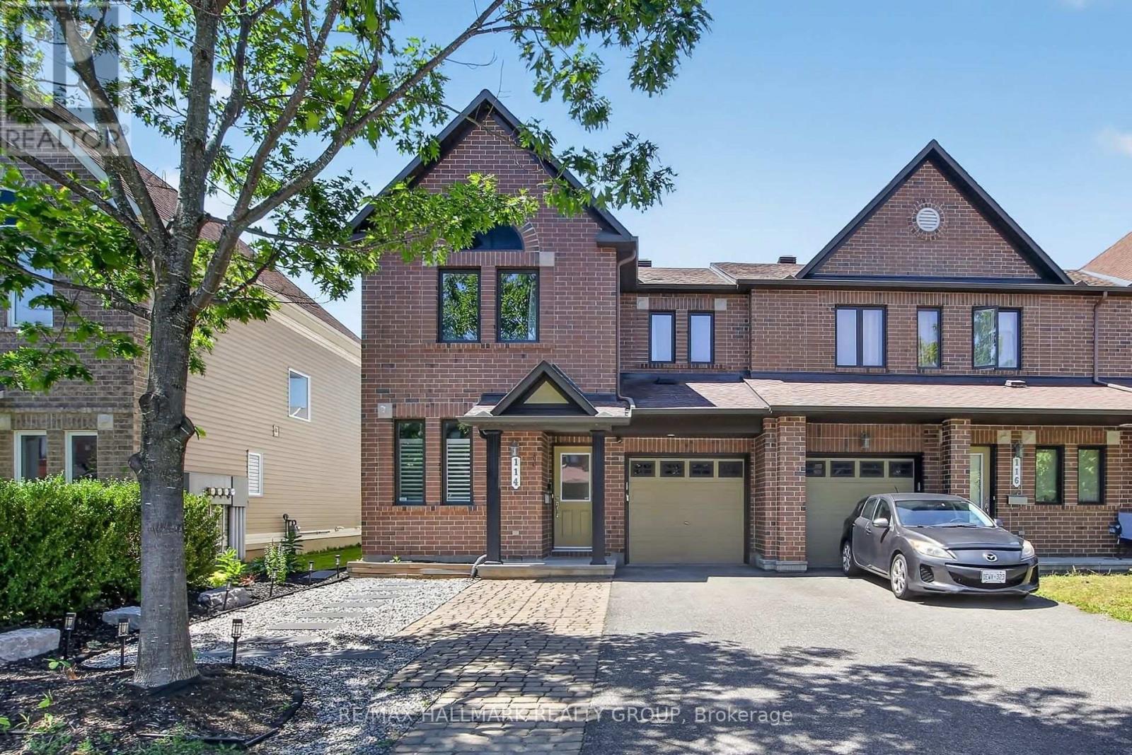 114 DUNFOREST TERRACE - 1