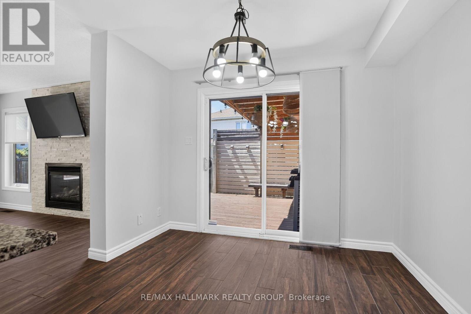 114 DUNFOREST TERRACE - 13