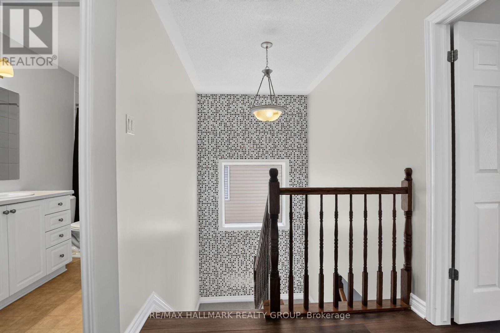 114 DUNFOREST TERRACE - 23