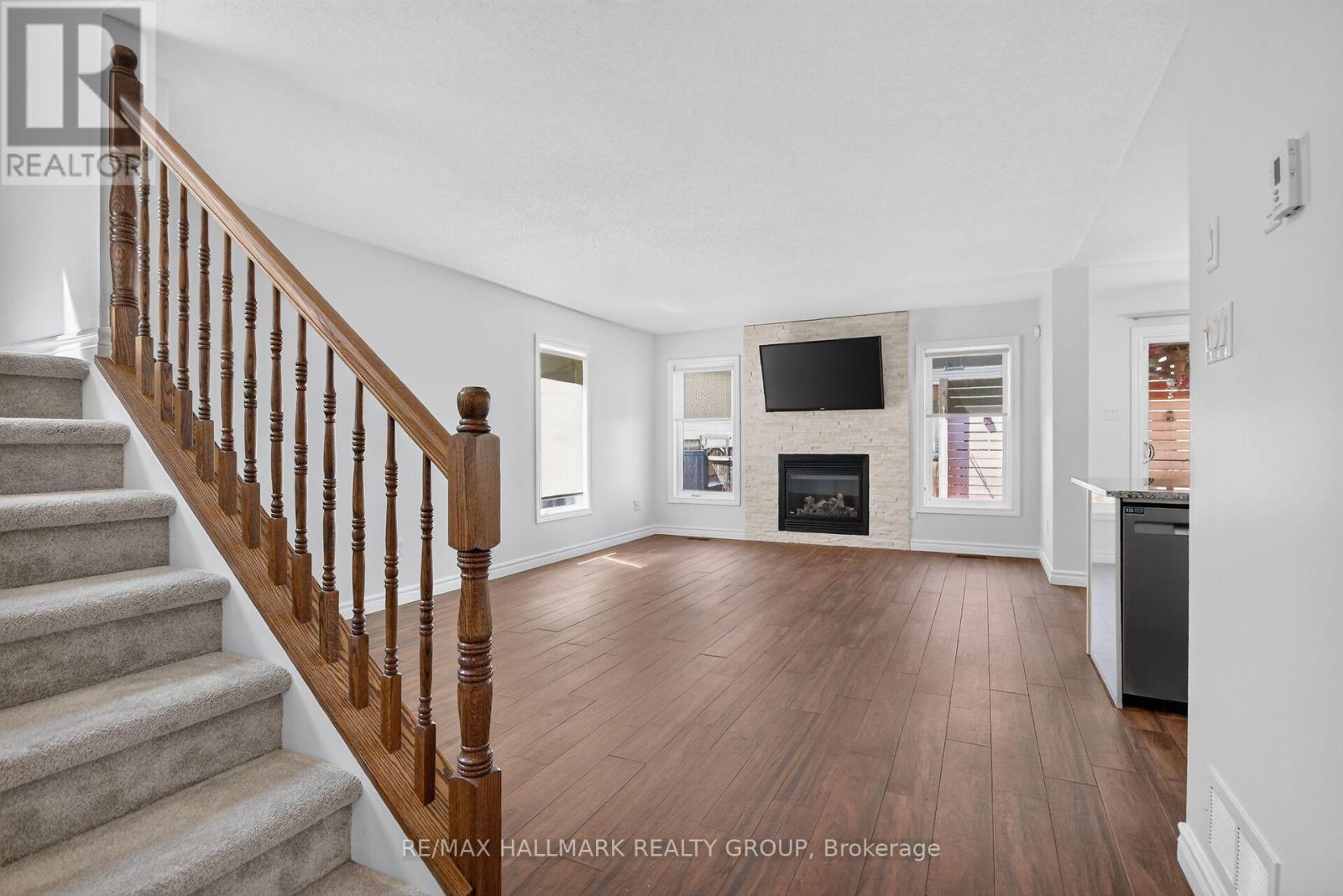 114 DUNFOREST TERRACE - 7