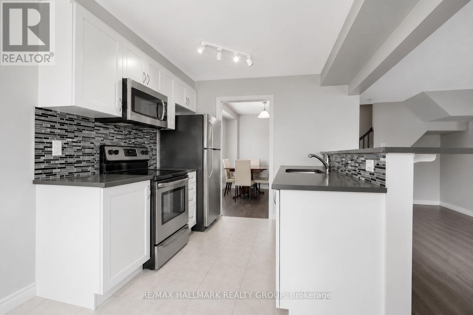 3 Bed, 2 Bath House for Sale in Ottawa – 41 MAROMA STREET, Ottawa – MLS# X13591570 - Image 17