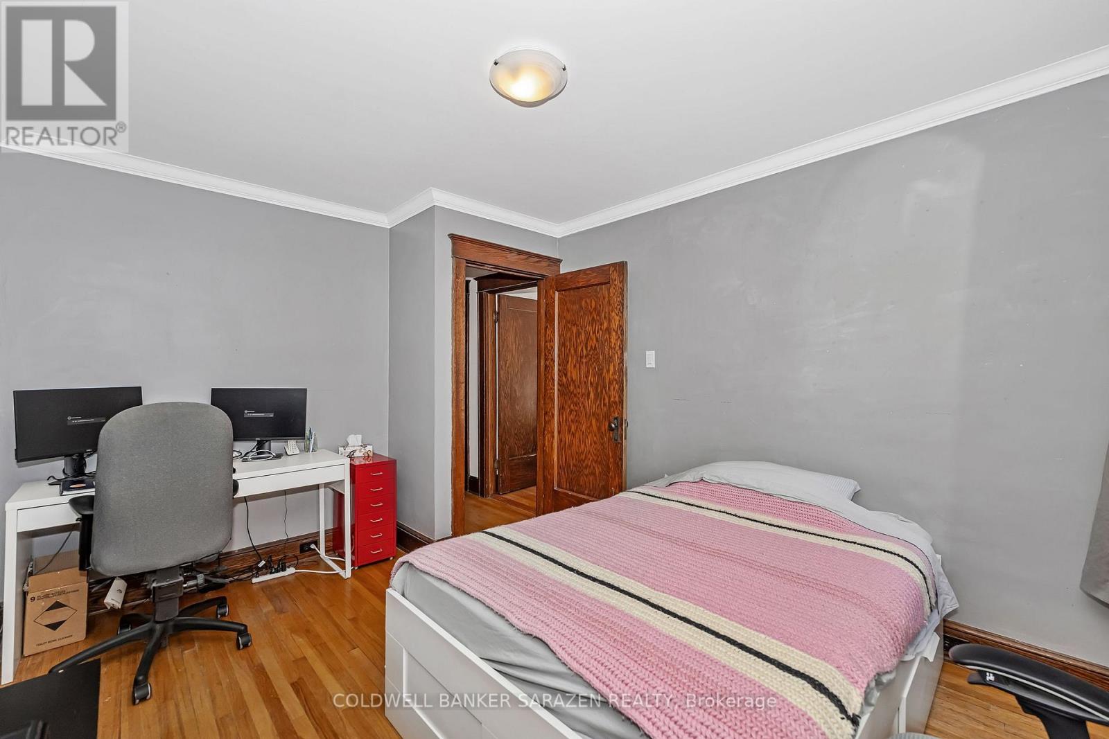 211 B MELROSE AVENUE - 21