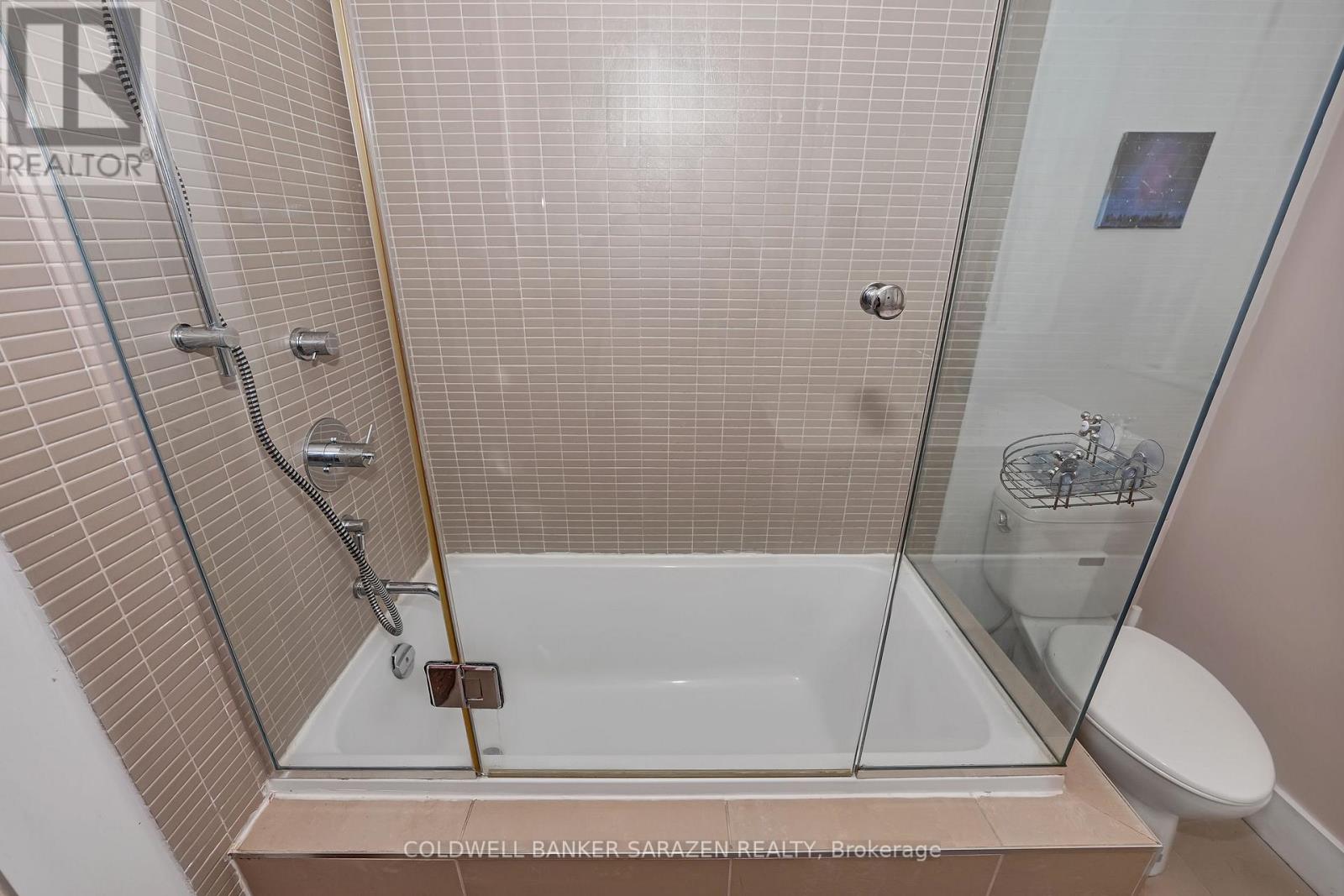 211 B MELROSE AVENUE - 24
