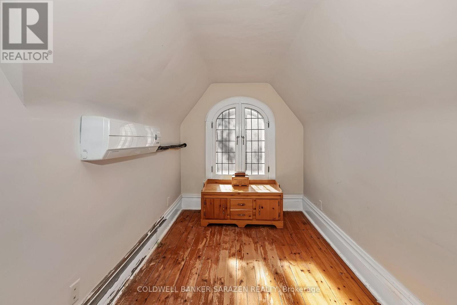 211 B MELROSE AVENUE - 28