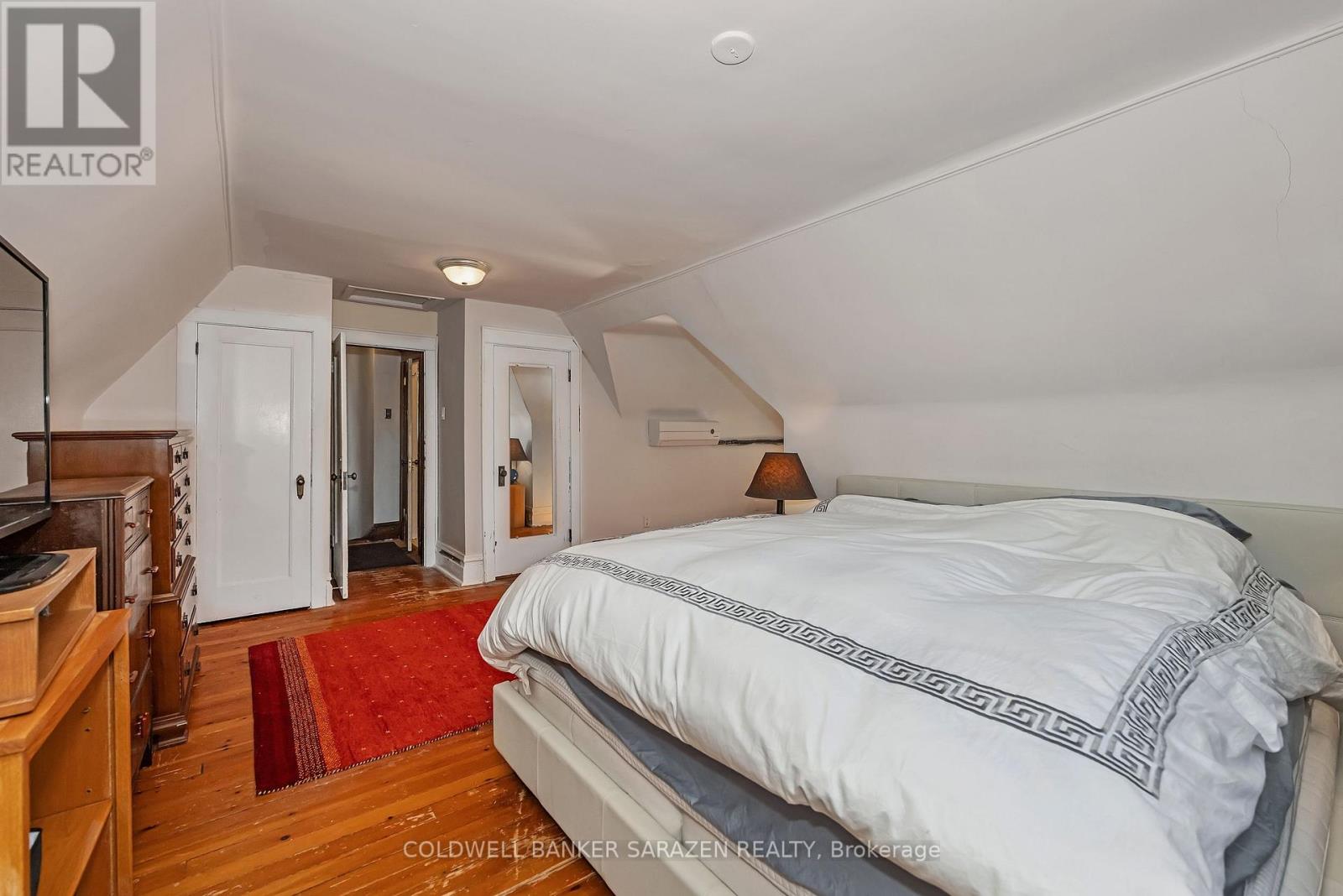 211 B MELROSE AVENUE - 29