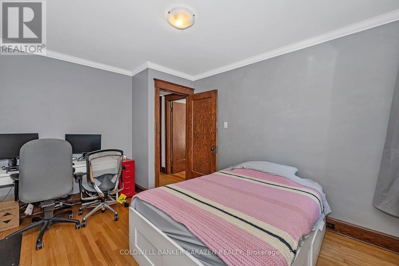 211 B MELROSE AVENUE - 32