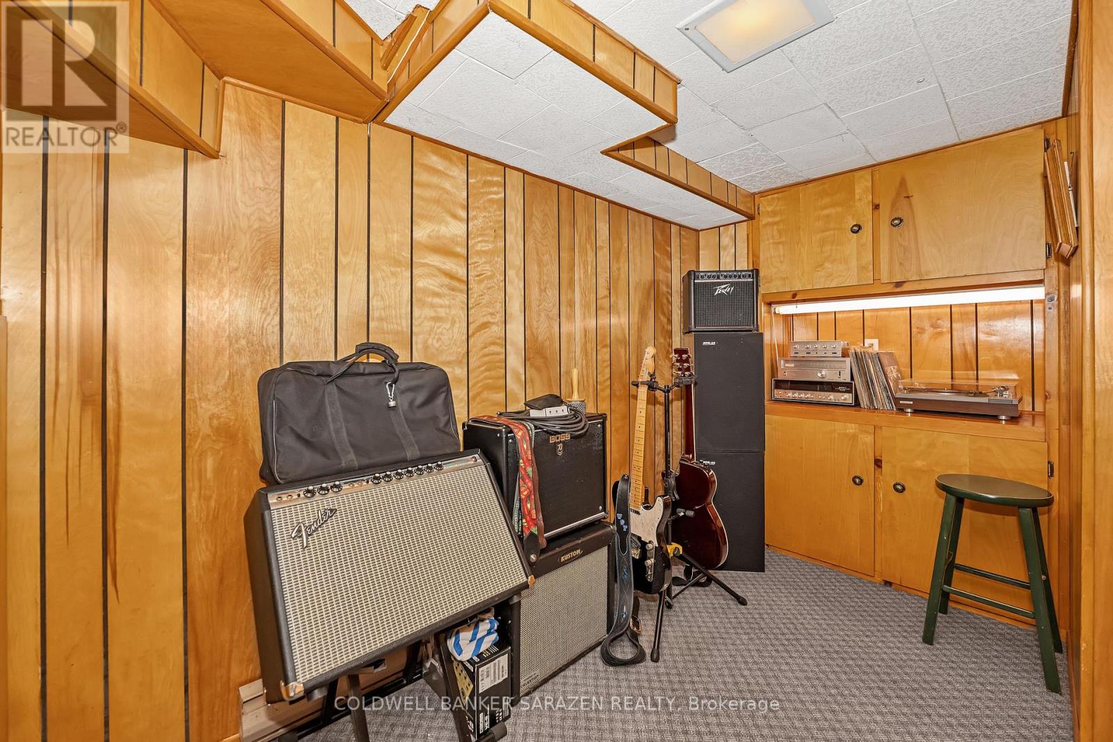 211 B MELROSE AVENUE - 38