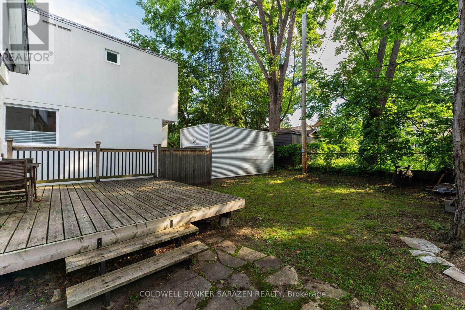 211 B MELROSE AVENUE - 43