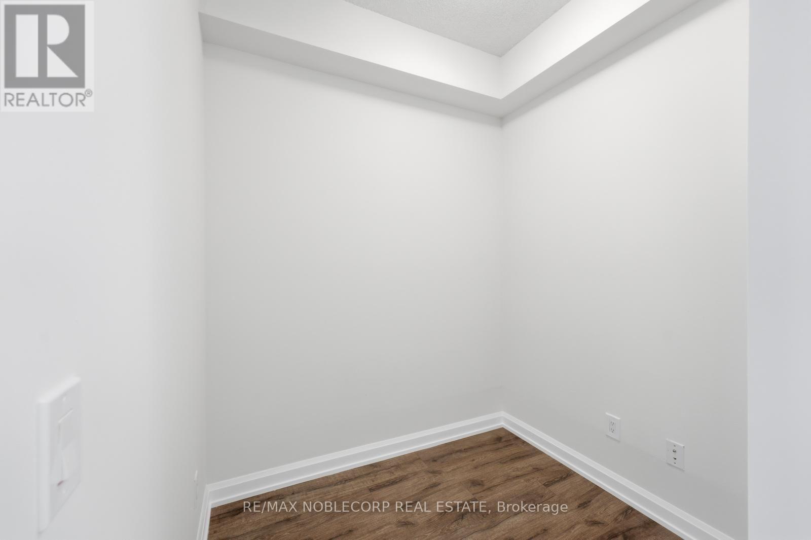 #308 7895 JANE STREET - Image 11