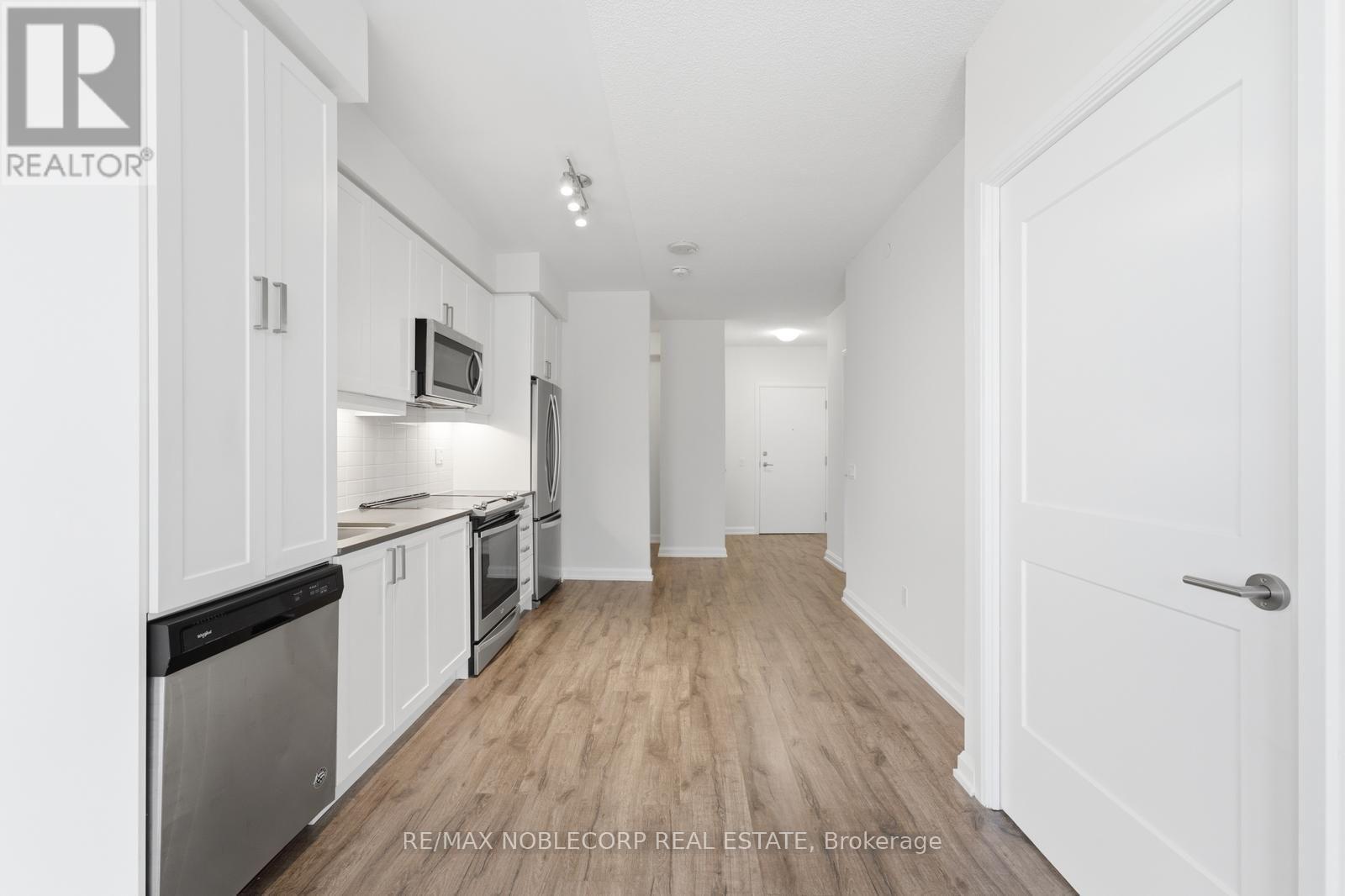 #308 7895 JANE STREET - Image 16