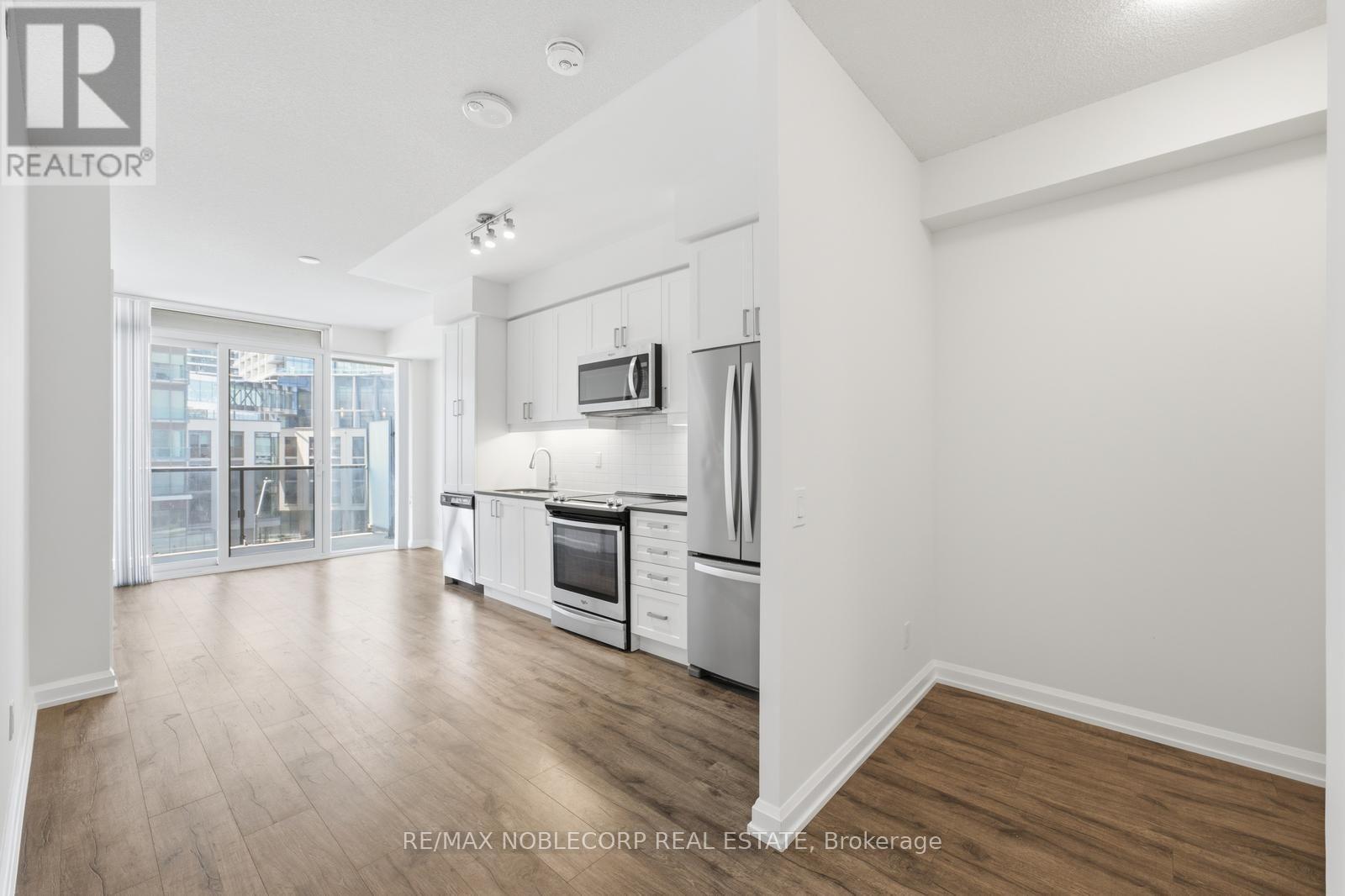 #308 7895 JANE STREET - Image 9