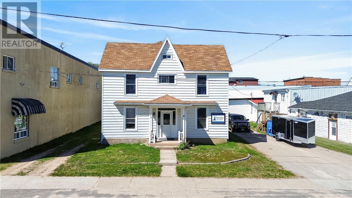 4 Eleanor Street