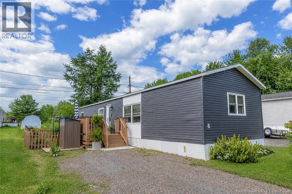 6 Holly Court - 1