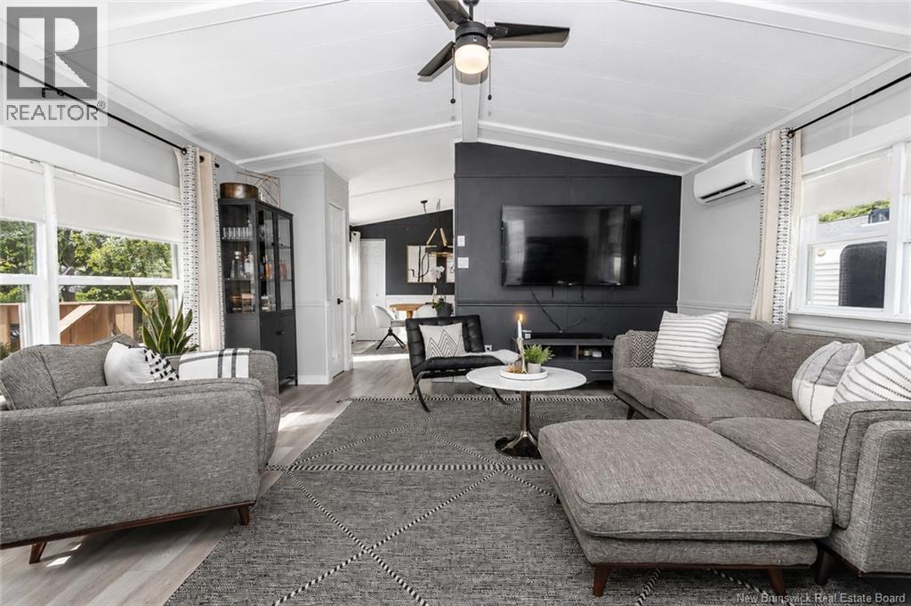 6 Holly Court - 10