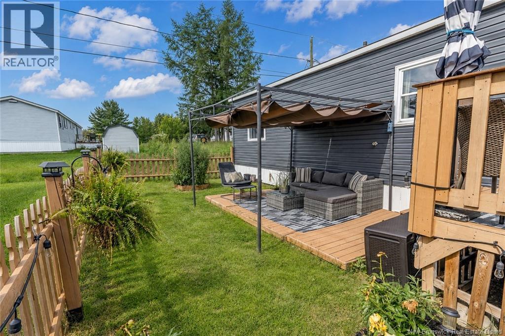 6 Holly Court - 21
