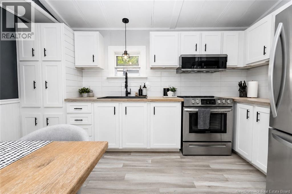 6 Holly Court - 7