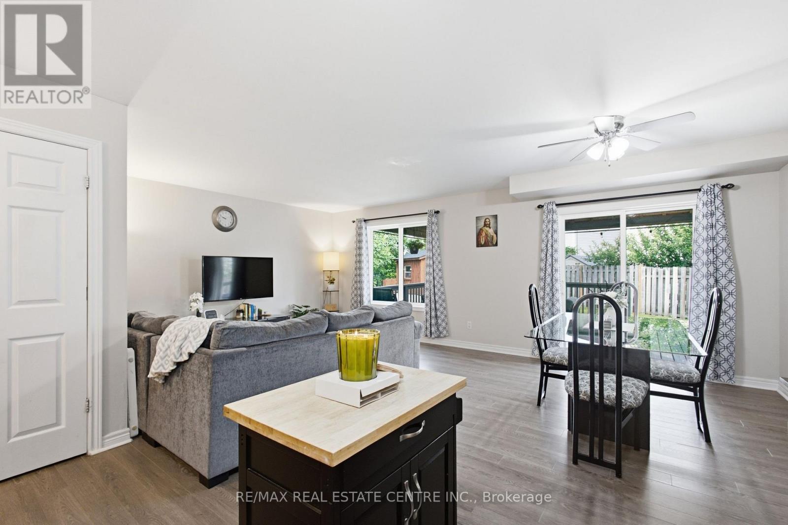801 HUNTERS GATE CRESCENT - 12