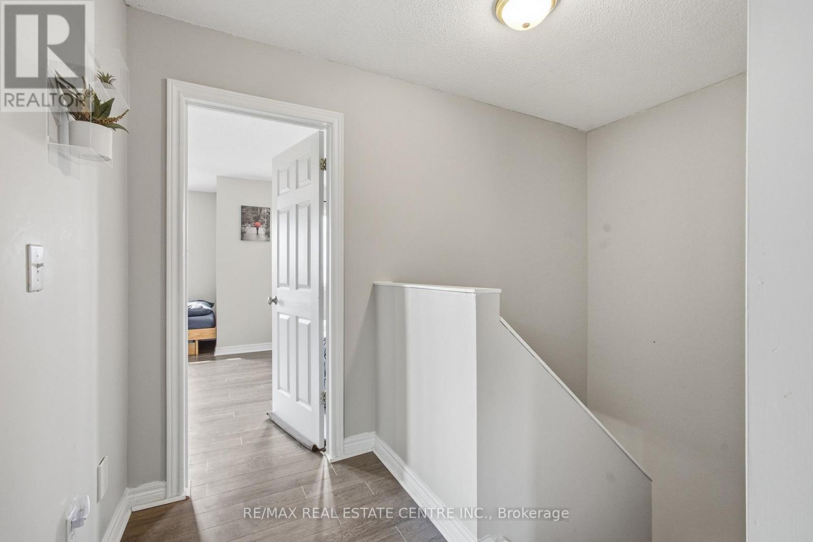 801 HUNTERS GATE CRESCENT - 17