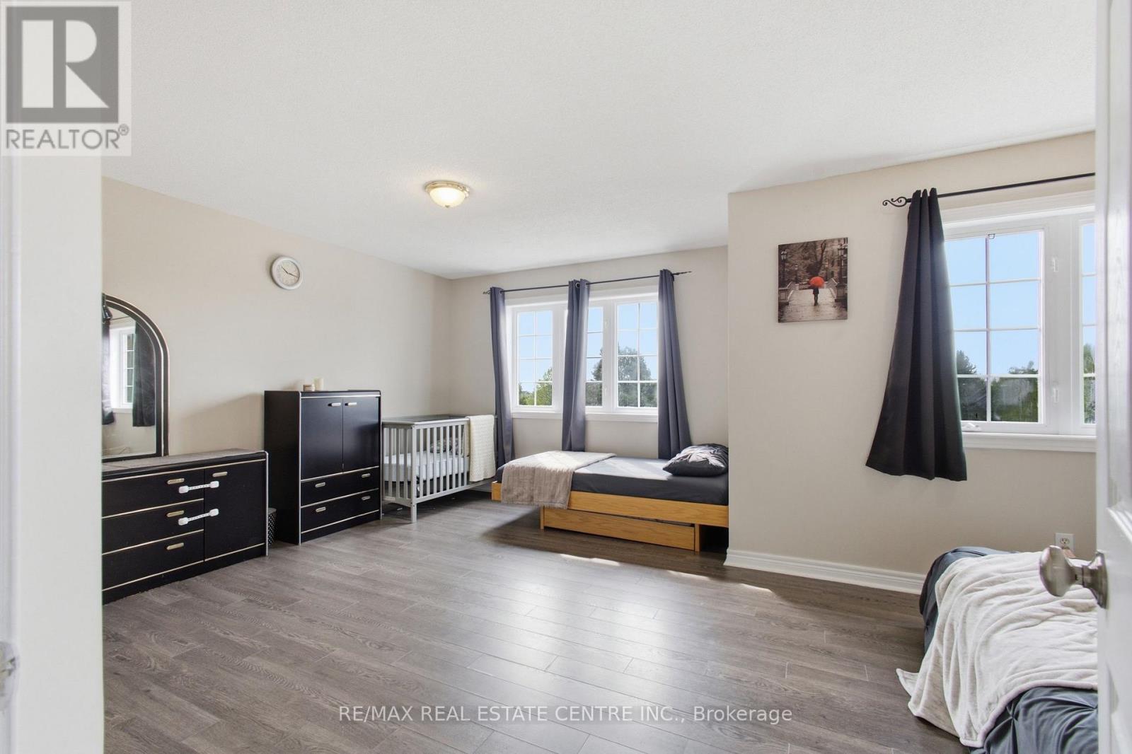 801 HUNTERS GATE CRESCENT - 18