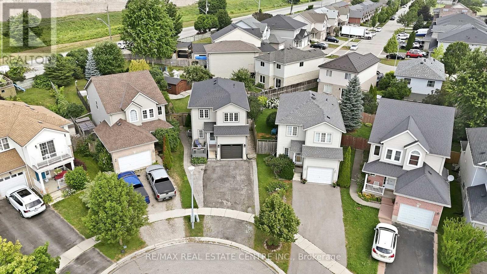801 HUNTERS GATE CRESCENT - 2