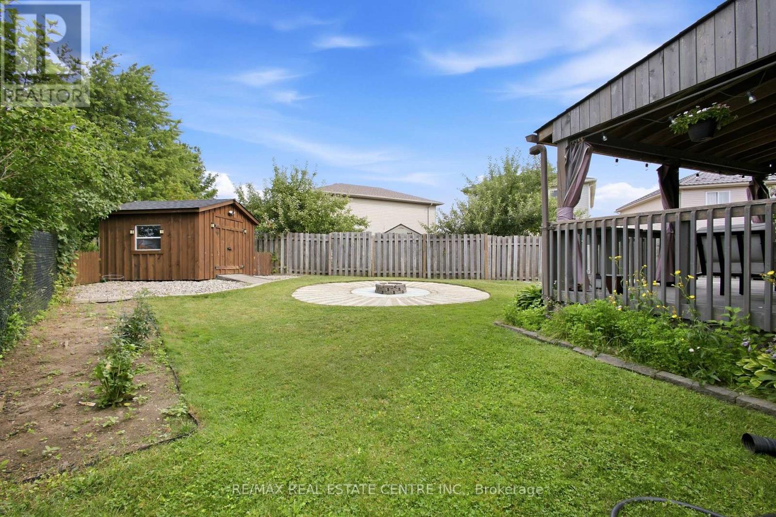 801 HUNTERS GATE CRESCENT - 28