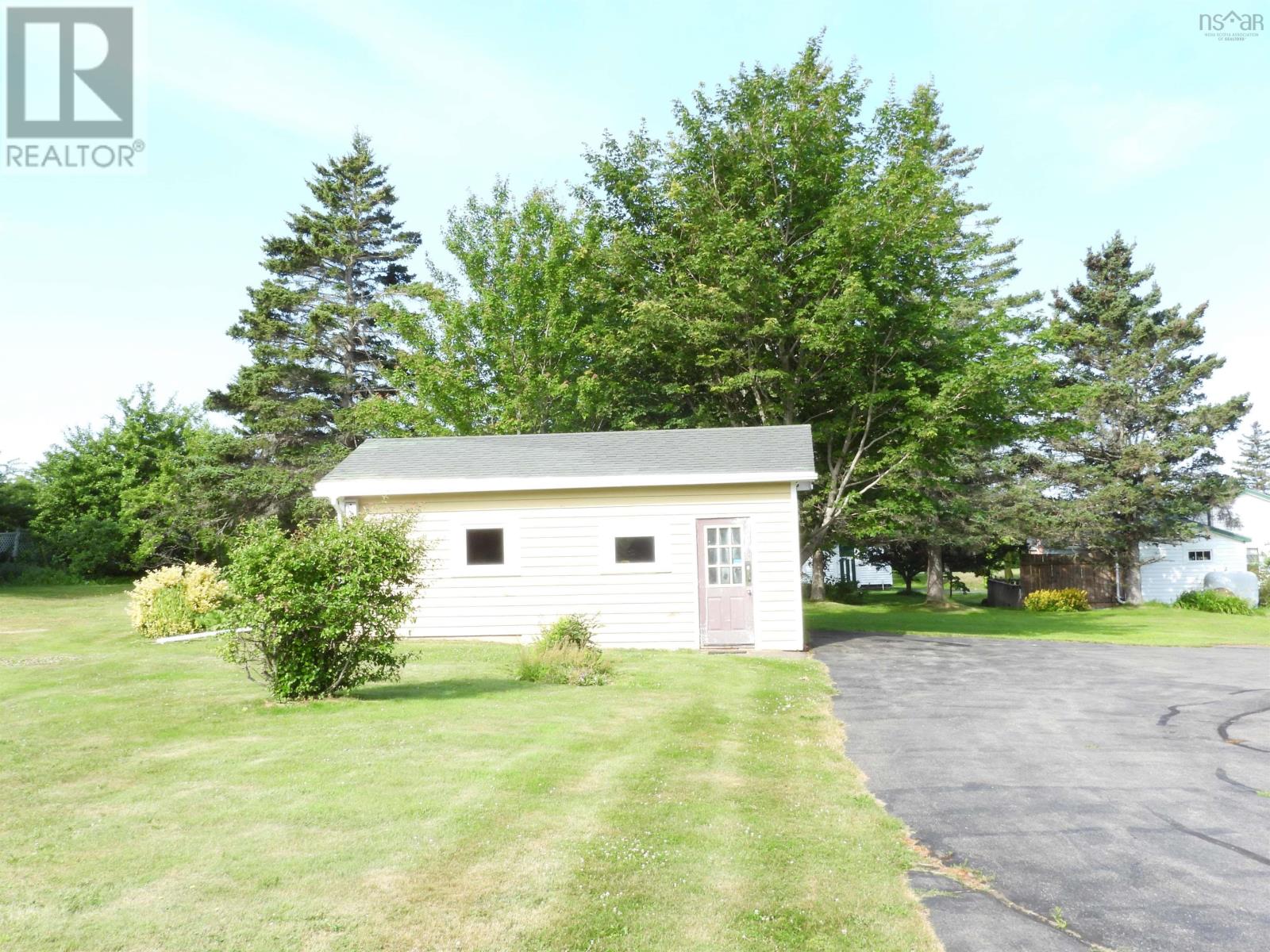 188 Seaman Street - 41