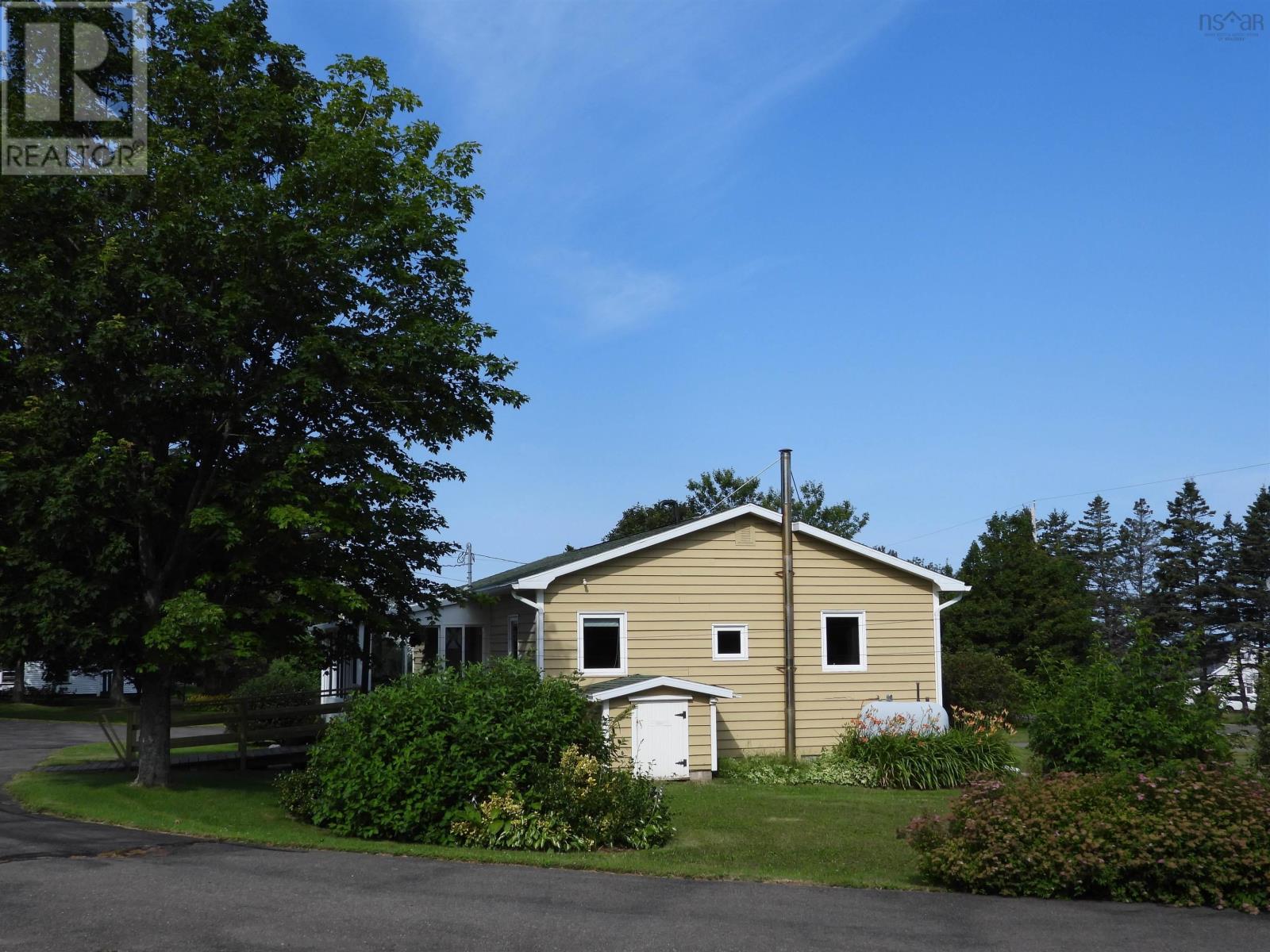 188 Seaman Street - 43