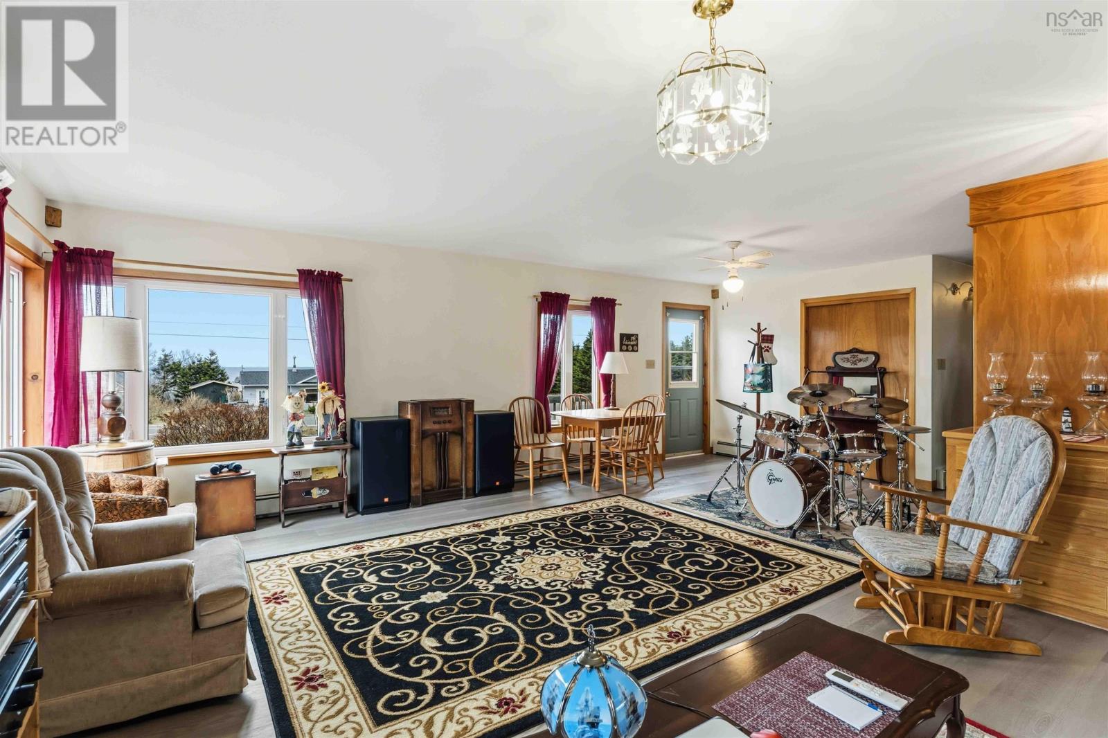 188 Seaman Street - 6