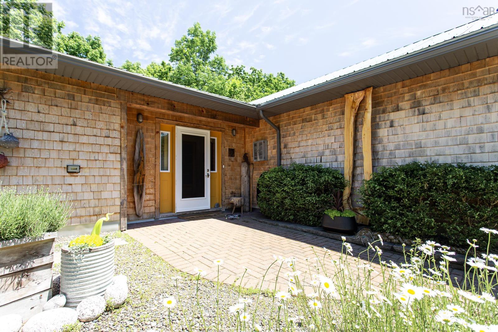 2888 Granville Road - Image 6