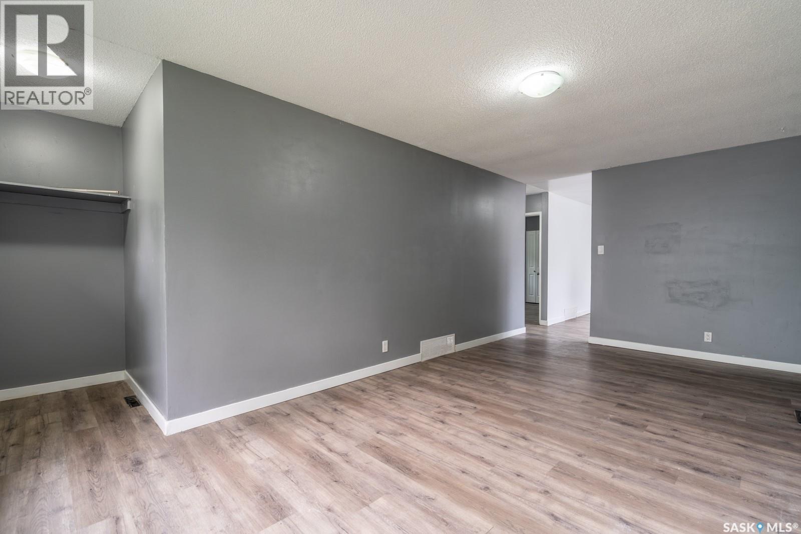 717 Montague STREET - 4