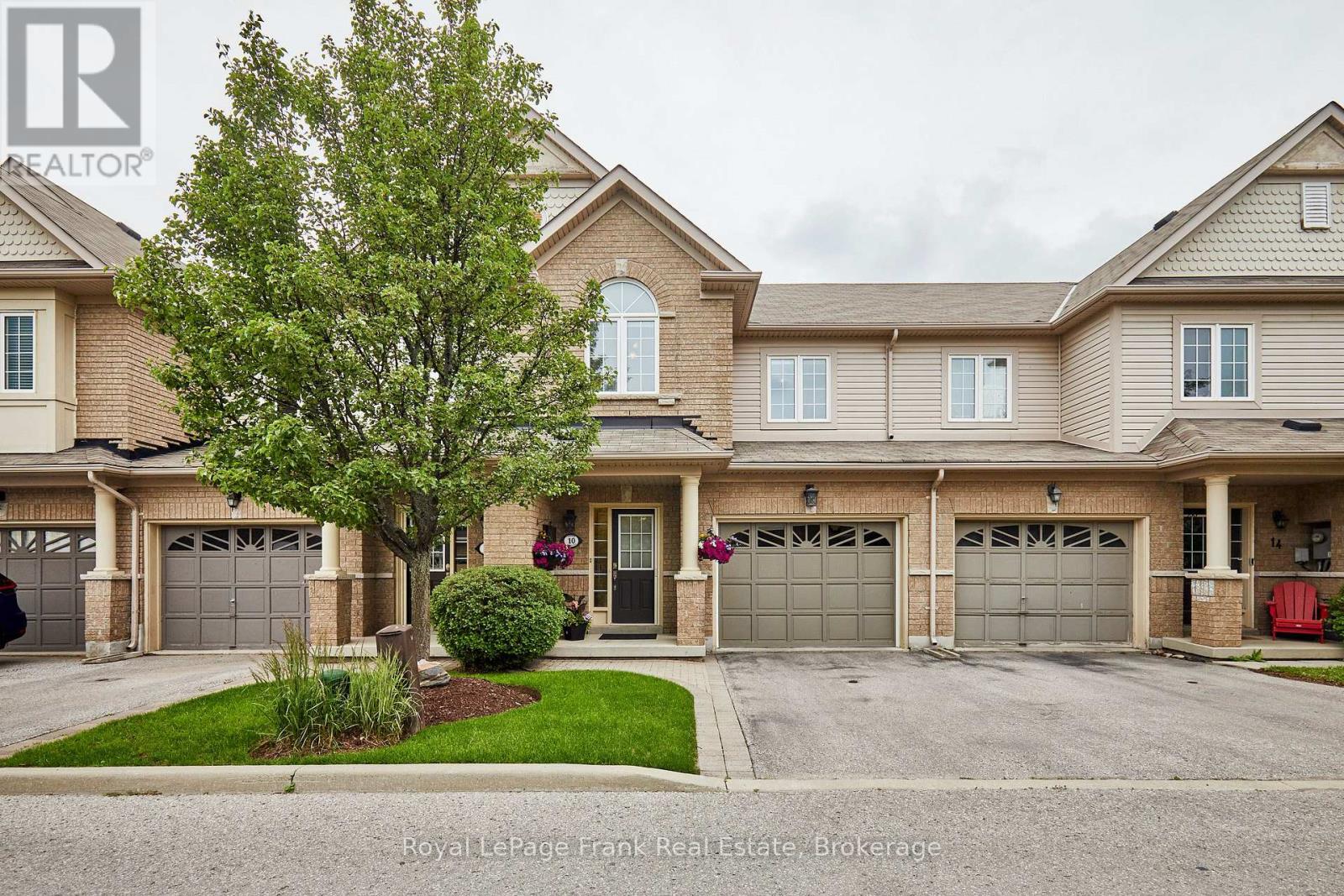 10 LANDER CRESCENT - 2