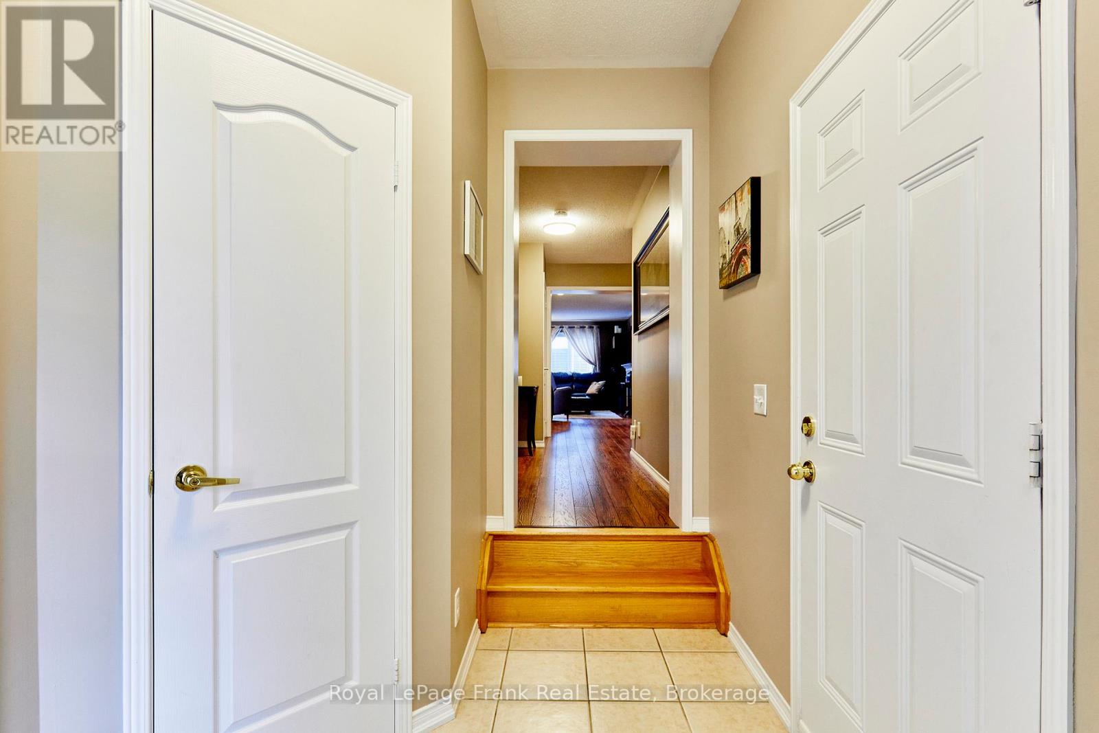 10 LANDER CRESCENT - 6