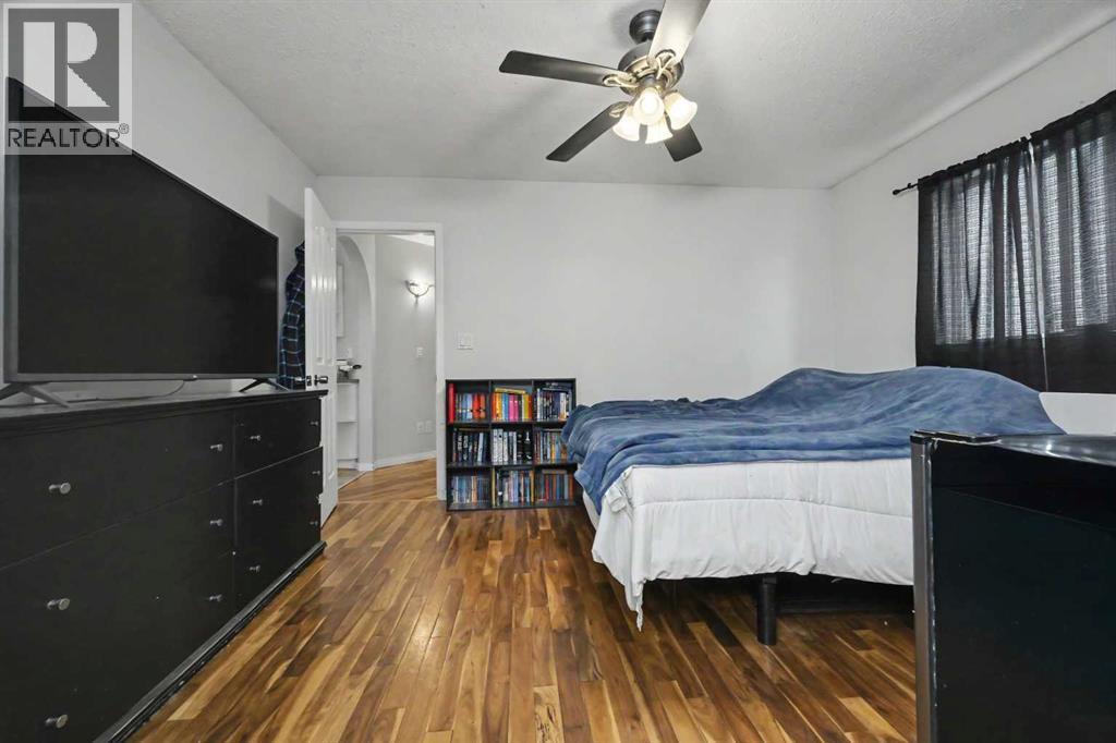 10449 122 Avenue - 13
